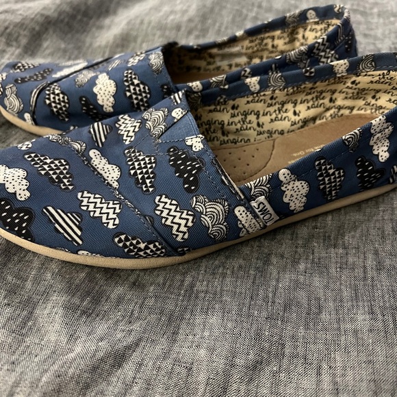 Toms. Hardly worn, don’t fit me. Rare and unavailable pattern! Rain cloud - Picture 2 of 6